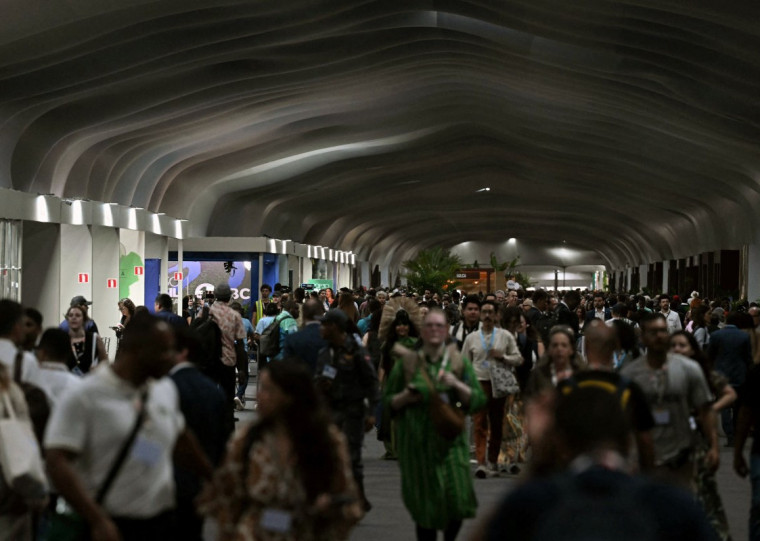 A Zona Azul (Blue Zone), onde também ficam os pavilhões nacionais