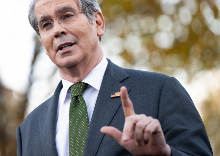 Bessent não detalhou as iniciativas, que afetarão banana e outros itens