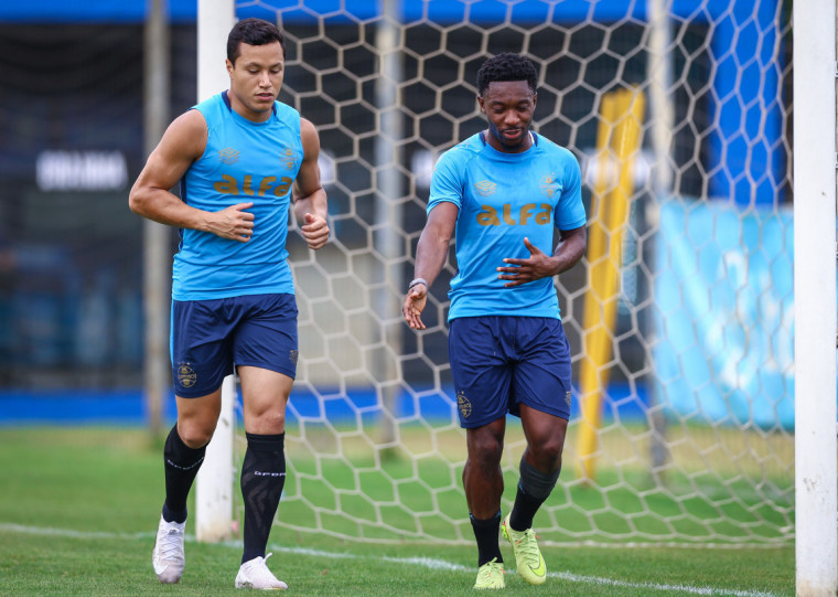 Lesões desafiam o Grêmio com dez jogadores fora, mas Willian e Marcos Rocha retornam