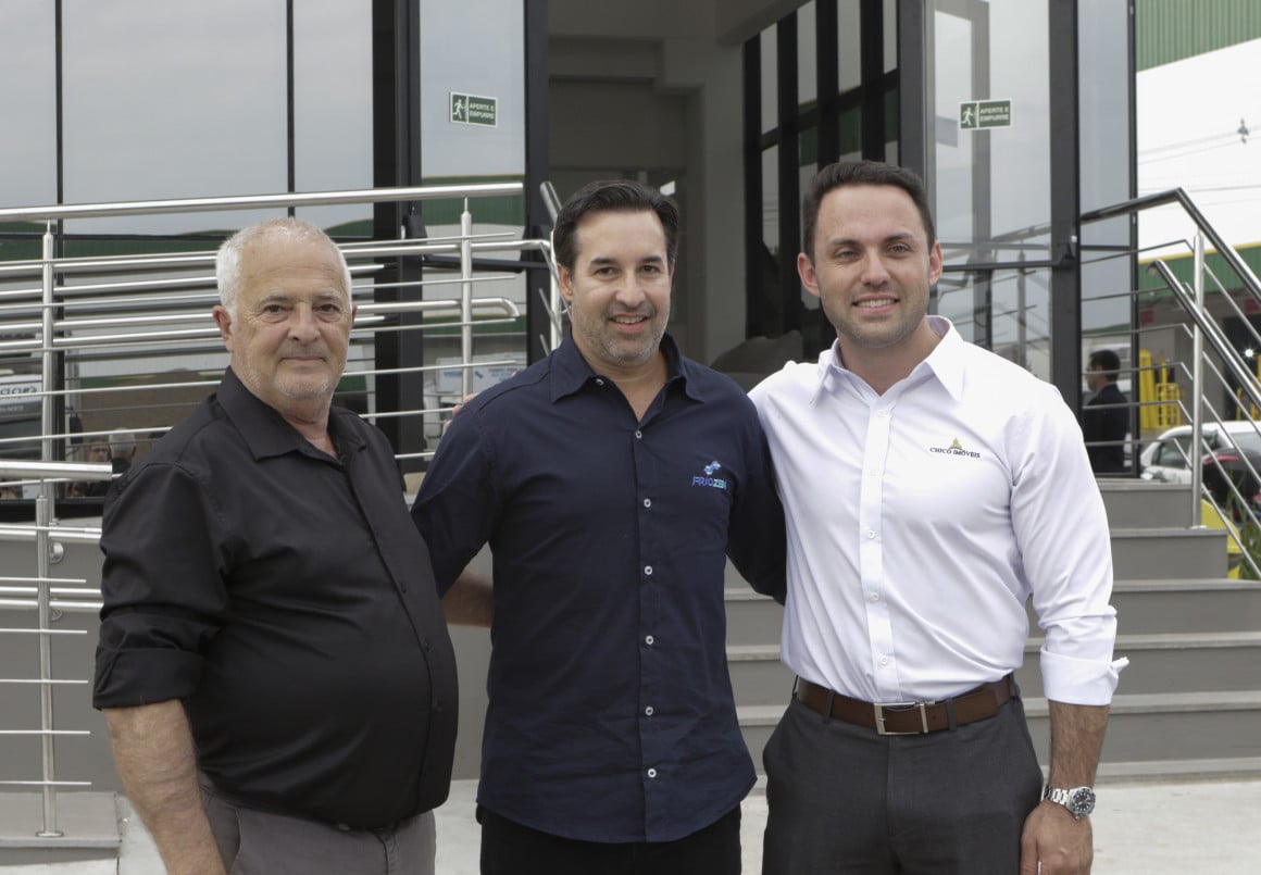 Da esquerda para a direita: Vilmar Louren&ccedil;o (Ecoparque Louren&ccedil;o&Souza), F&aacute;bio Fonseca (Friozem) e Filipe Christianetti (Ecoparque Louren&ccedil;o&Souza e Chico Im&oacute;veis) | FABIOLA CORREA/JC