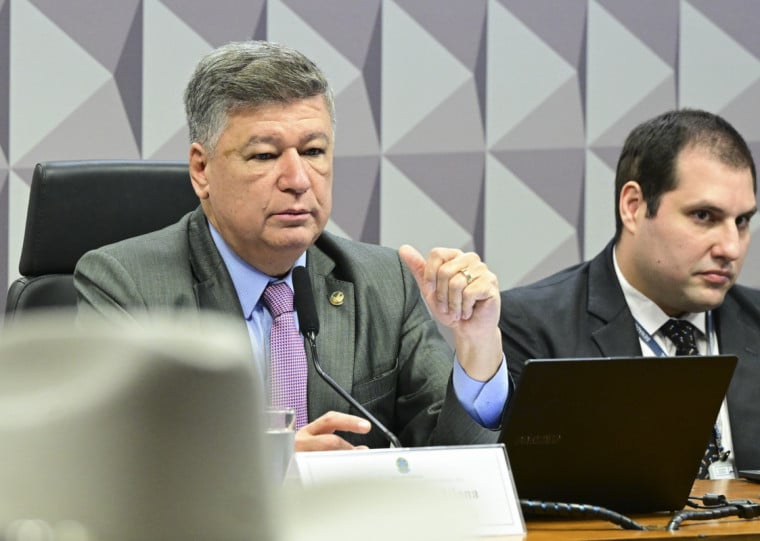 Viana disse que a comissão atuou dentro dos limites legais