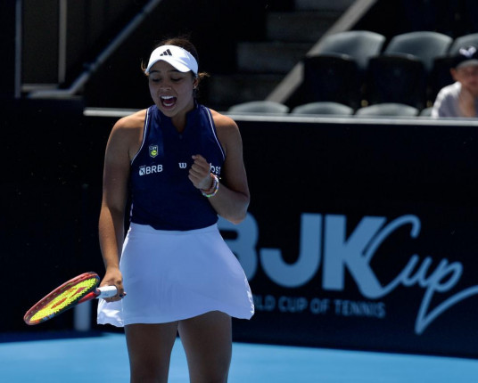 Brasil derrota Portugal por 3 a 0 na estreia da Billie Jean King Cup, na Austrália