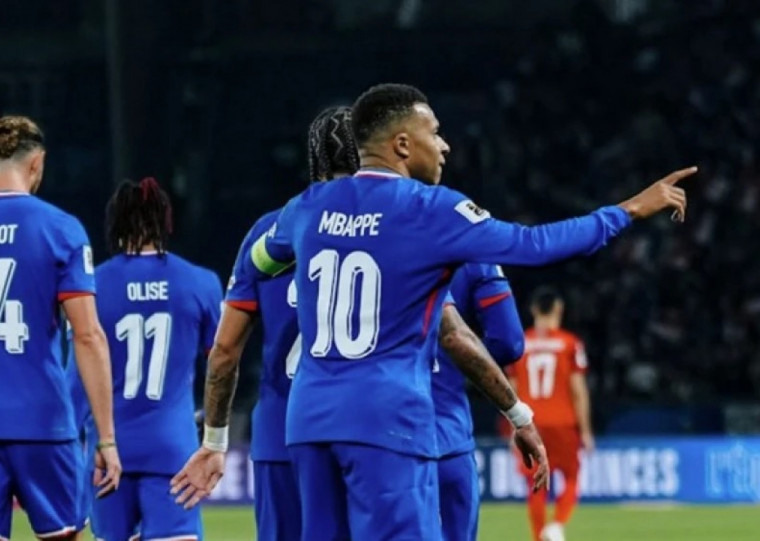 Les Bleus termiaram participação na competição invictos