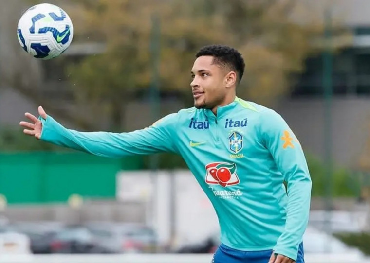 Vitor Roque, do Palmeiras, poderá ser novidade na escalação