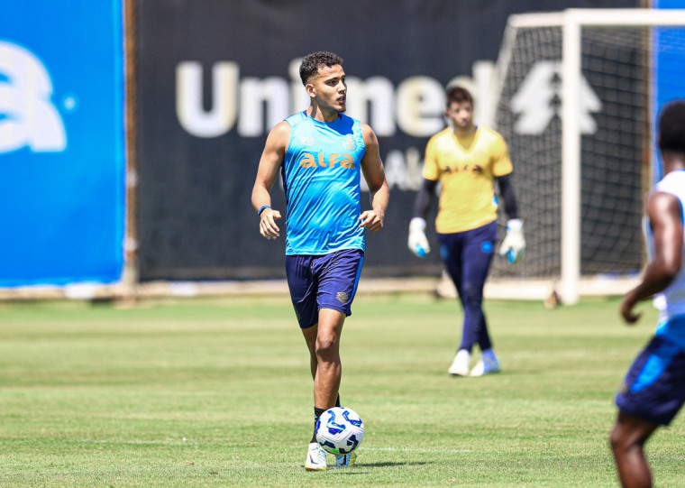 Sem Noriega, Gustavo Martins deve forma dupla com Kannemann