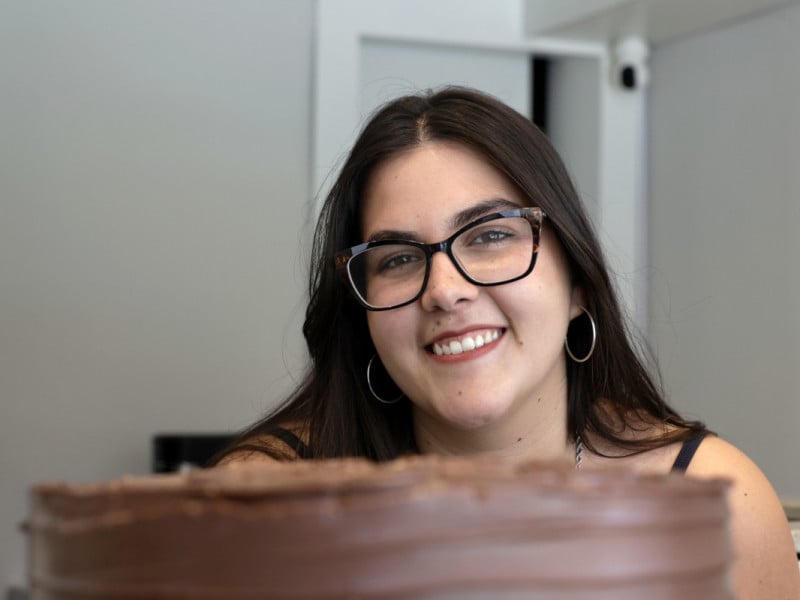 Isadora, proprietária da cafeteria e bar Flor de Lis. GE<br />Foto: TÂNIA MEINERZ/JC