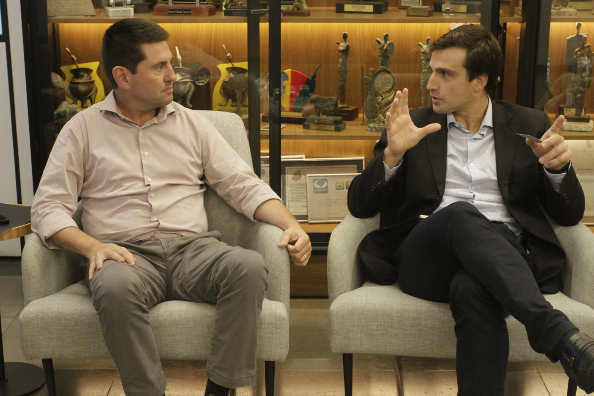 Durante a conversa, foram debatidos o segmento das empresas cerealistas no Brasil, al&eacute;m do posicionamento do pa&iacute;s no mercado global. | EVANDRO OLIVEIRA/JC