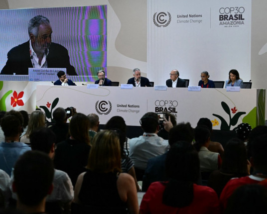 Presidência da COP30 cria grupos de trabalho e tenta destravar acordos