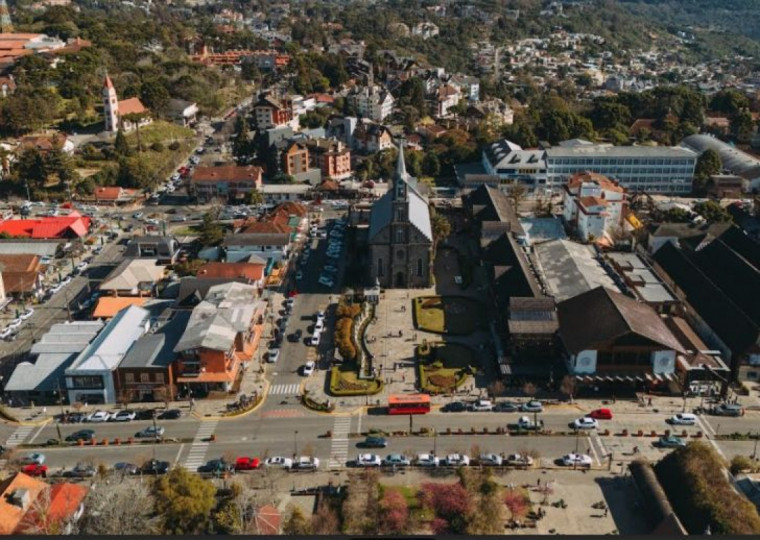 Matéria regulamenta regras estilísticas para a construção de edificações, preservando arquitetura tradicional do município