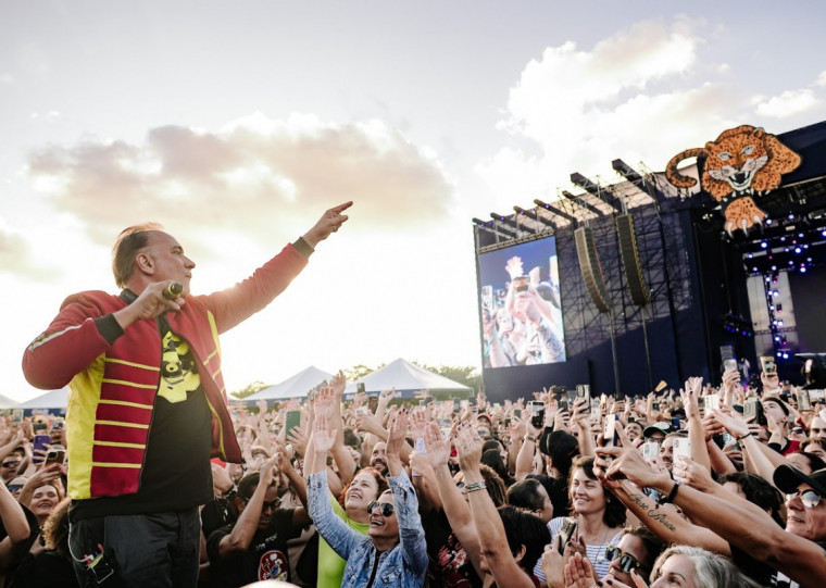Festival ocorre no Parque Harmonia e reúne nomes como Capital Inicial, Paula Toller e Biquini Cavadão
