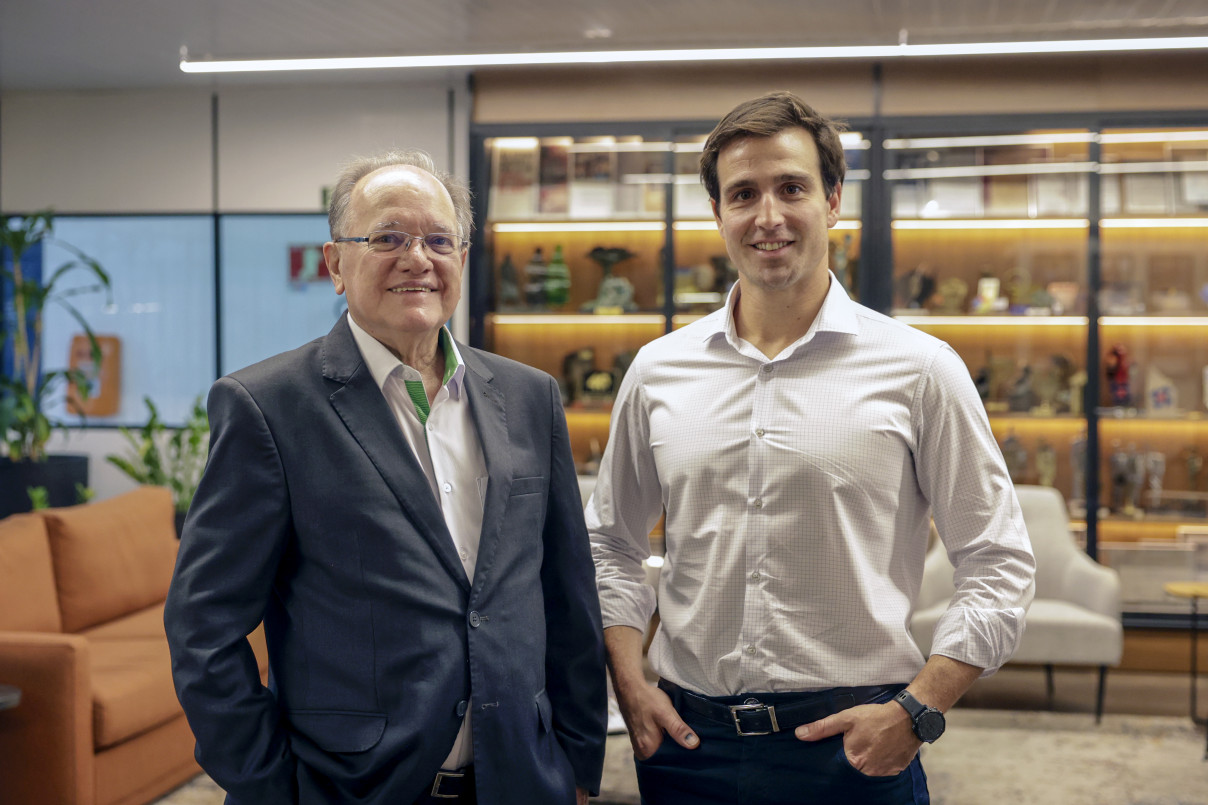 Ronaldo Sielichow, presidente da Sicredi Origens RS, foi recebido pelo diretor-presidente do JC, Giovani Jarros Tumelero | T&Acirc;NIA MEINERZ/JC