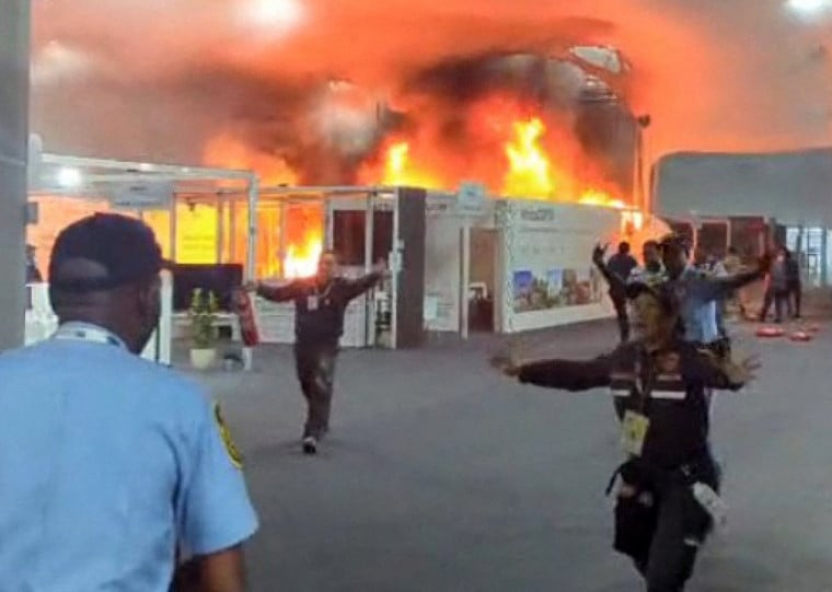 Fogo atingiu área onde ficam os estandes dos países, na Zona Azul da COP30; local foi evacuado e incêndio já está controlado, afimam os bombeiros