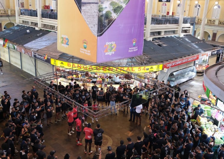 O coletivo Corre Preto realizou o Rotas da Consciência — corrida e caminhada que reuniu cerca de quatro mil pessoas pelas ruas da Capital