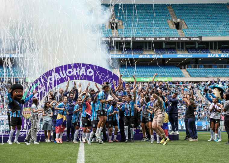 Time de Cyro Leães confirmou domínio estadual pelo segundo ano seguido