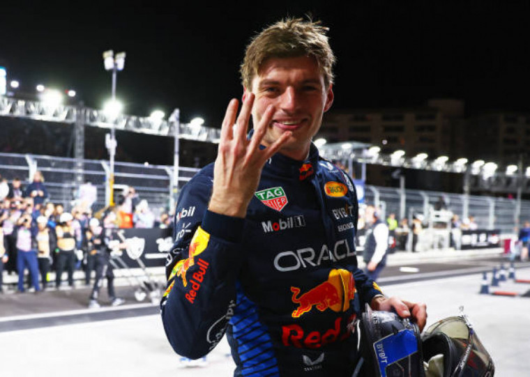 Com a desclassificação dos top-2, Verstappen volta para a briga pelo título