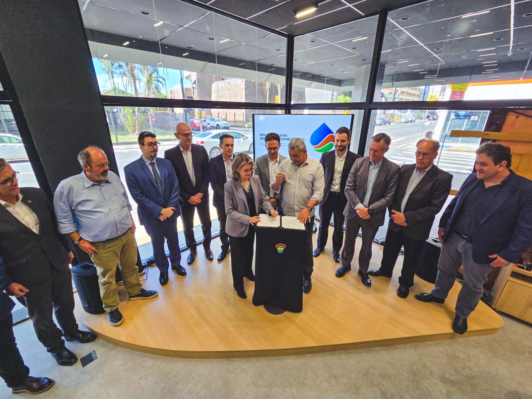 Melo assina com Agergs para regulação dos serviços concedidos ao Dmae