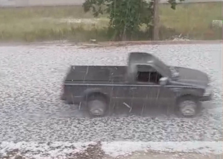 Chuva de granizo em Erechim foi registrada no domingo