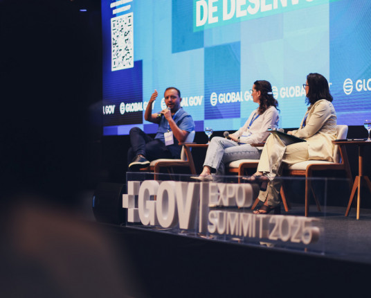 Gov Expo Summit 2025 une governança, inovação e desenvolvimento