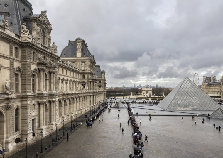 Novo diretor Christophe Leribault assumiu o cargo na &uacute;ltima quarta-feira (25)