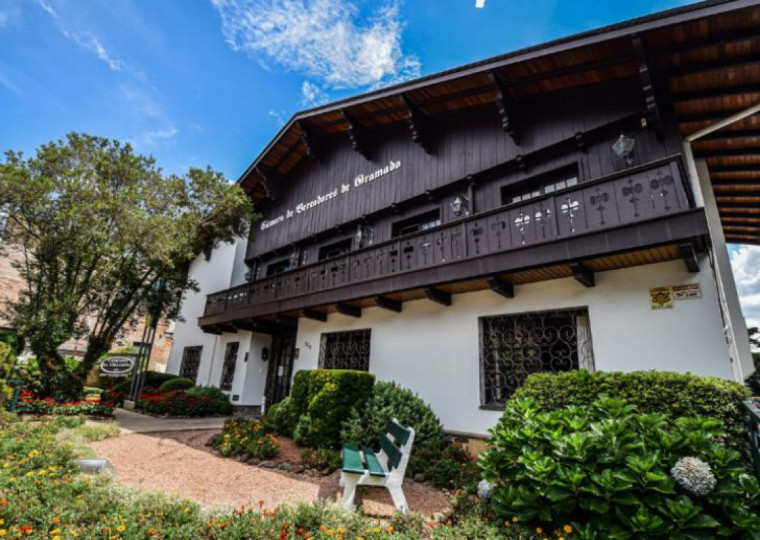 Projeto do Executivo estará em debate no Legislativo gramadense nesta quarta-feira (26), a partir das 8h30min