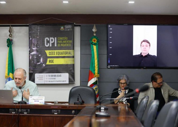 Em uma sessão híbrida nesta quinta-feira (27), os deputados estaduais da base aliada ao governo Eduardo Leite (PSD) rejeitaram a prorrogação da CPI que investiga falhas na prestação do fornecimento de energia elétrica