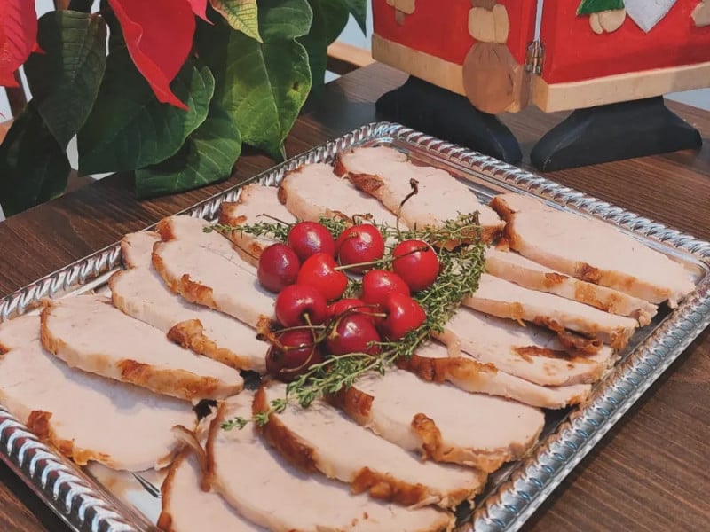 O bistrô Pimenta Rosa preparou um cardápio natalino para a data<br />Foto: Pimenta Rosa/Divulgação/JC