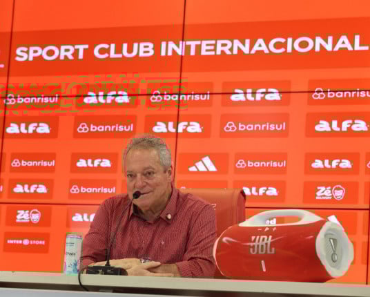 Abel Braga operou o coração 15 dias antes de salvar Inter da Série B: 'Vim porque acreditava'