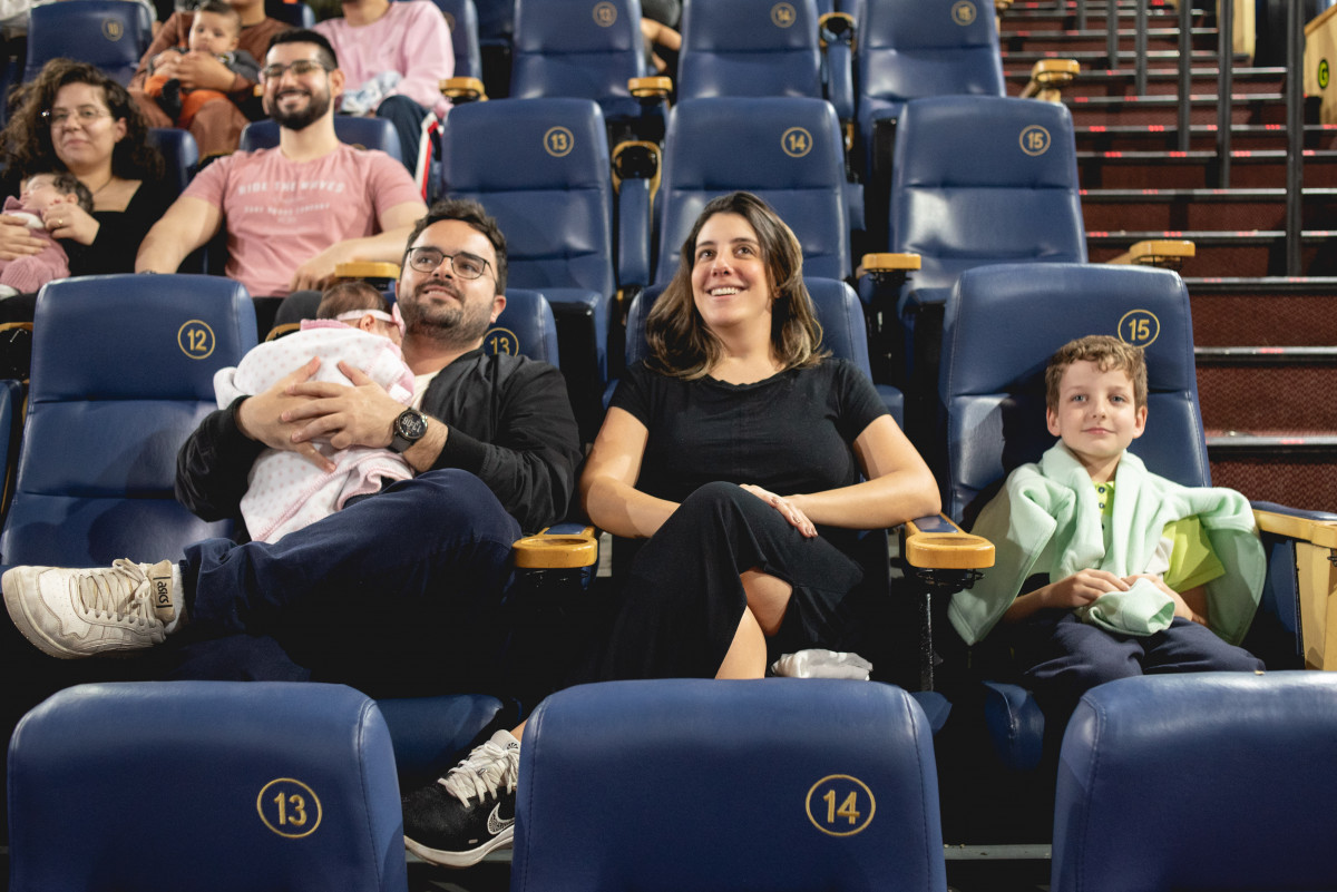 CineMaterna exibe ‘O Agente Secreto’ nesta quarta 