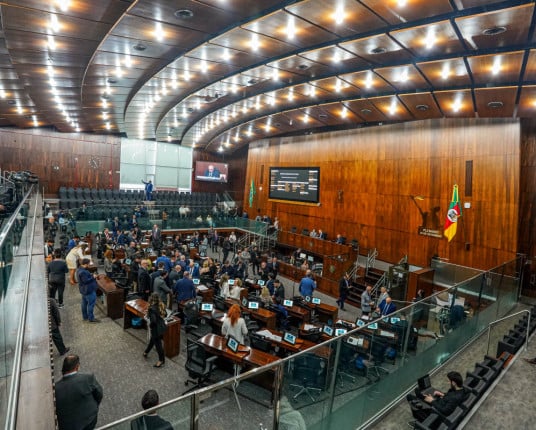 Orçamento do RS é aprovado com previsão de déficit de R$ 3,79 bi em 2026 
