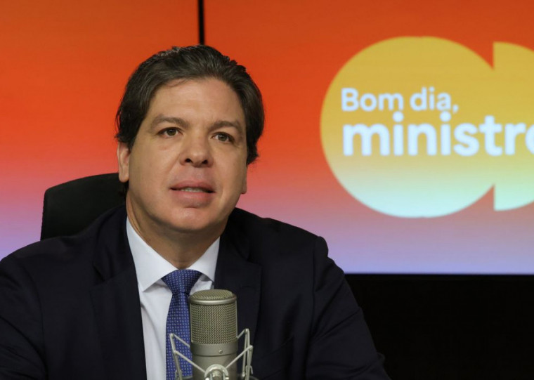 Ministro afirmou que a definição das cidades que receberão o serviço é estabelecida em função do tamanho da população
