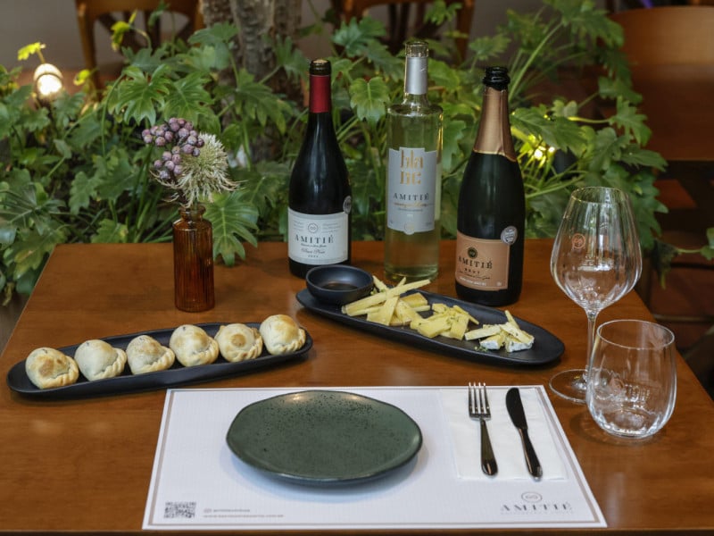 Amitié Wine Bar, novo espaço no Gardens do Iguatemi. GE <br />Foto: TÂNIA MEINERZ/JC