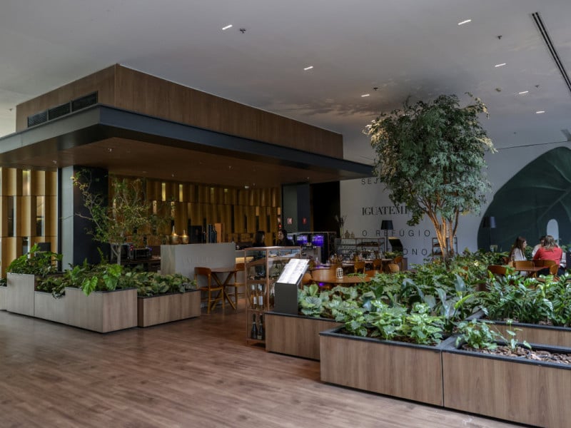 Amitié Wine Bar, novo espaço no Gardens do Iguatemi. GE <br />Foto: TÂNIA MEINERZ/JC