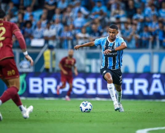 Na despedida da torcida em 2025, Grêmio é derrotado pelo Fluminense