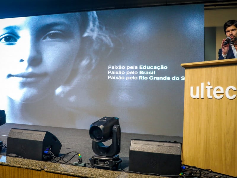 T&aacute;rik Deus &eacute; o fundador da Ultech School<br />Foto: Marcos Nagelstein/Divulga&ccedil;&atilde;o/JC