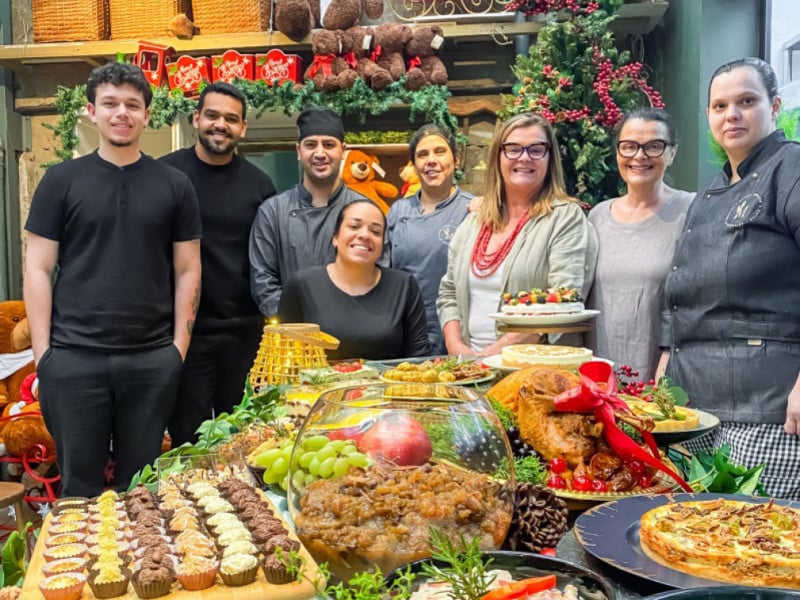 Machry tem ceias completas ou produtos individuais por encomenda<br />Foto: Júlia Fernandes/Especial/JC