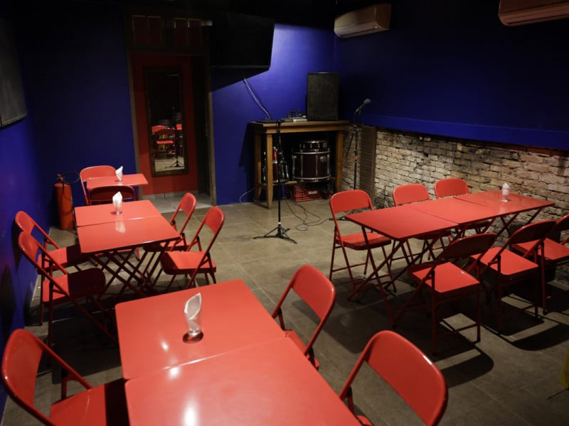 A proposta do bar &eacute; oferecer uma est&eacute;tica inspirada nos cl&aacute;ssicos botecos brasileiros<br />Foto: T&Acirc;NIA MEINERZ/JC