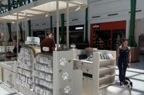 O ponto no Praia de Belas é o primeiro espaço físico da marca, que opera como e-commerce para todo Brasil