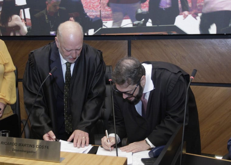 O desemnbargador Alexandre Corrêa da Cruz foi empossado como o novo presidente do TRT-RS