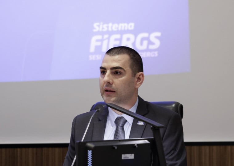 Economista-chefe da Fiergs, Giovani Baggio, apresentou projeção à imprensa nesta terça-feira