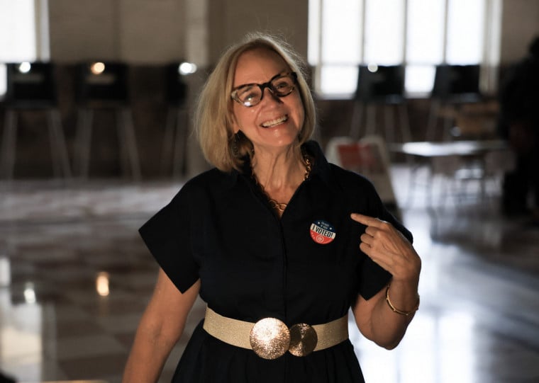 Em discurso, Eileen disse que quer virar a página de anos de caos e corrupção