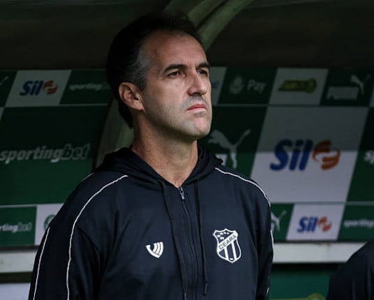 'Dança das cadeiras' ganha força após fim do Brasileirão com demissão de Léo Condé no Ceará