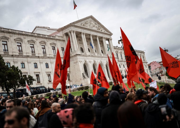  Desde julho de 2013 não havia uma greve geral como a que ocorre nesta quinta-feira no país
