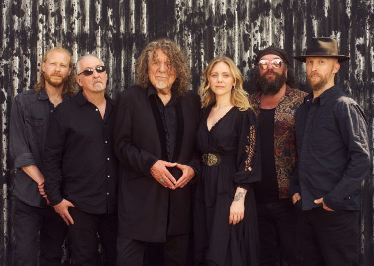 Vocalista da lendária banda Led Zeppelin, Robert Plant vem à Capital com o espetáculo Saving Grace