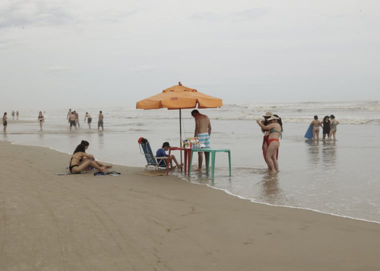 Em Capão da Canoa, fiscalização da Fepam atua para identificar as causas dos cinco pontos impróprios para banho