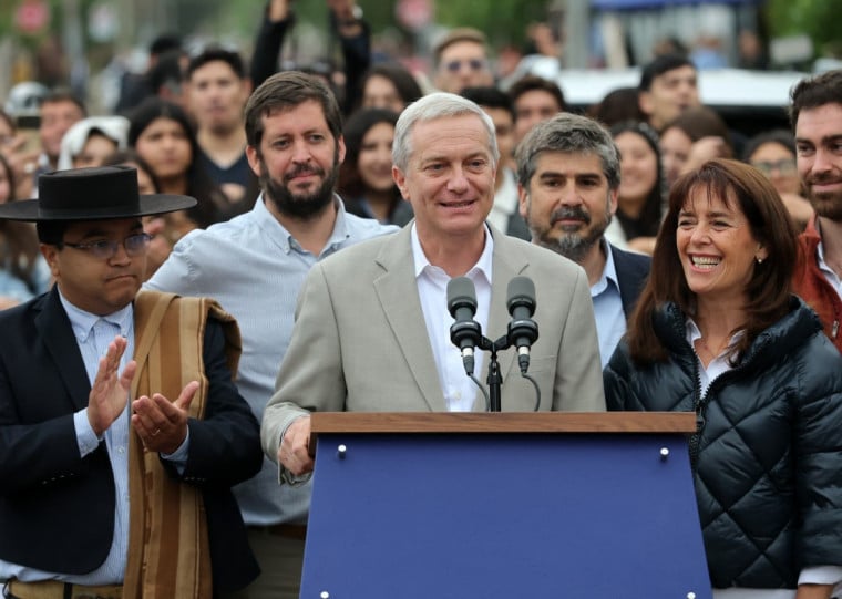 Antonio Kast, candidato do Partido Republicano, obteve maioria dos votos no pleito no Chile