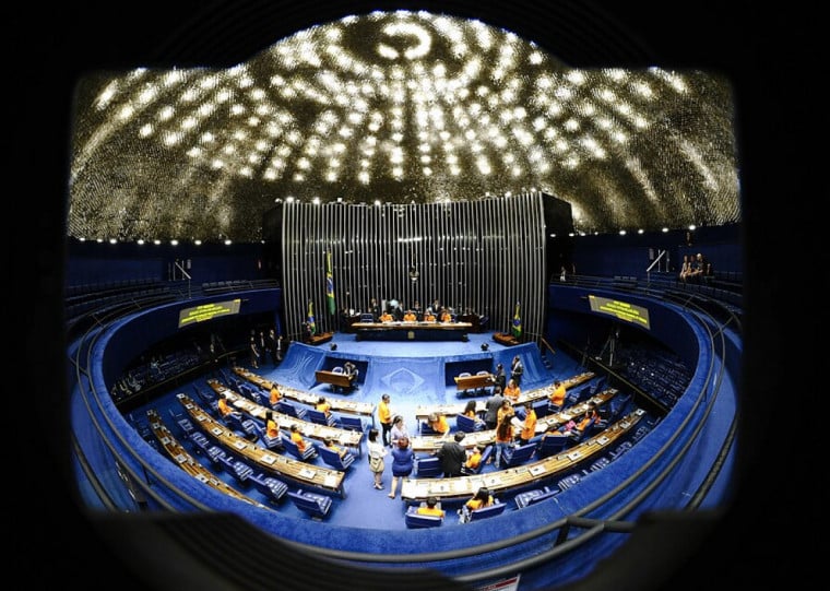 Plenário do Senado durante sessão especial destinada ao programa Senado Jovem Brasileiro.
Sessão especial para votação de projetos apresentados pelos 27 jovens senadores, estudantes que venceram concurso de redação do Senado.
Foto: Waldemir Barreto/Agência Senado