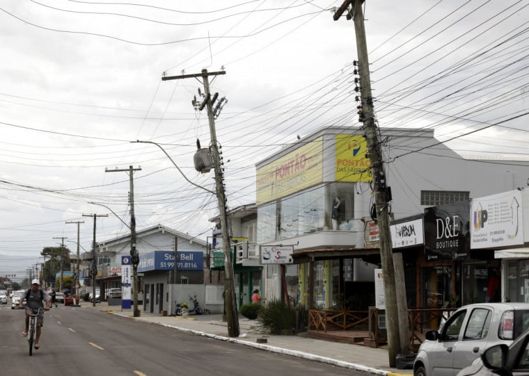 Queixa dos prefeitos é de que instabilidade na rede elétrica tem ocorrido, inclusive, fora dos períodos de alta temporada