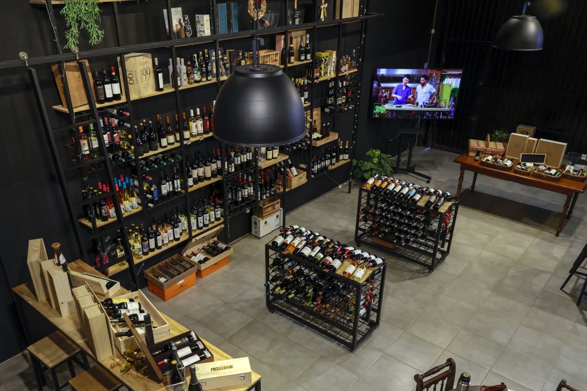 A pacific Vinhos conta com r&oacute;tulos que variam entre R$ 30,00 e R$ 5 mil | T&Acirc;NIA MEINERZ/JC