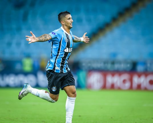 Nacional desiste de Cristian Olivera após intimação judicial; Grêmio acompanha o caso