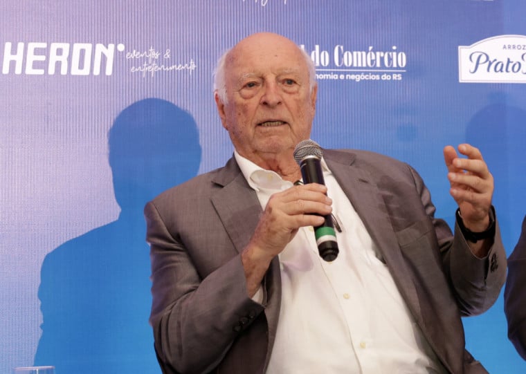 Jorge Gerdau disse que a suspensão do projeto da CMPC tem o simbolismo de interromper o crescimento e o desenvolvimento econômico